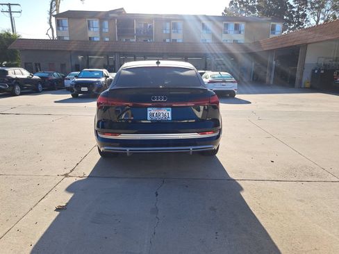 Used 2022 Audi e-tron S Prestige AWD/4WD image 6