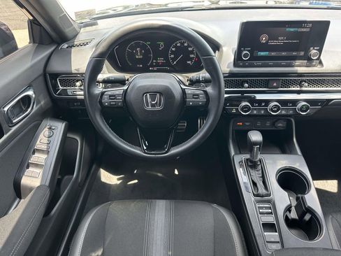 Used 2025 Honda Civic Sport image 8