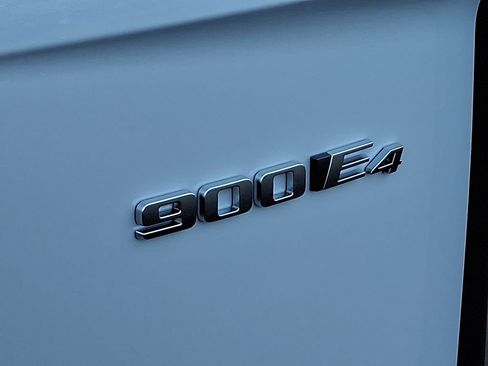 New 2026 Cadillac Vistiq Luxury image 12