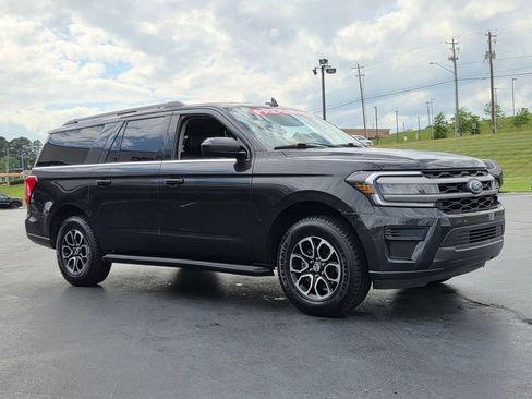 Used 2024 Ford Expedition Max XLT AWD/4WD image 4