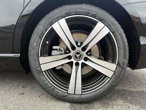 New 2026 Mercedes-Benz C 300 4MATIC Sedan image 9