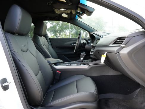 New 2025 Cadillac CT4 Premium Luxury image 27