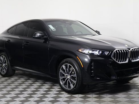 Used 2024 BMW X6 xDrive40i w/ Parking Assistance Package image 3