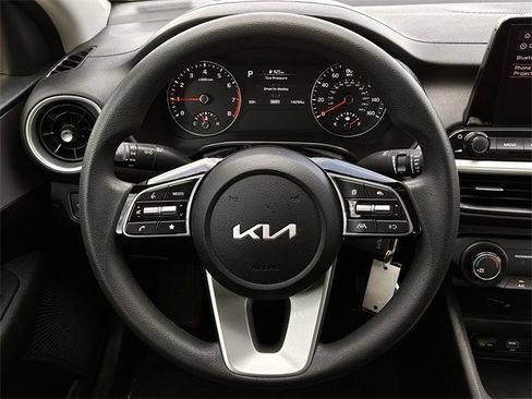 Used 2024 Kia Forte LXS w/ LXS Technology Package image 13