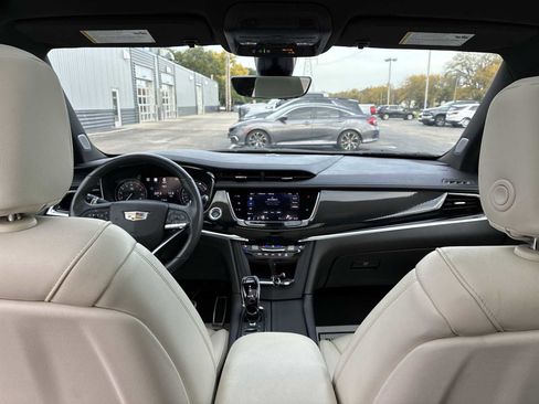 Certified 2023 Cadillac XT6 Sport w/ Technology Package image 21