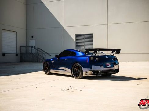 Used 2014 Nissan GT-R Premium AWD/4WD image 21
