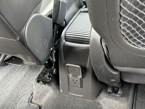 Used 2020 Buick Encore Preferred w/ Safety Package FWD image 42