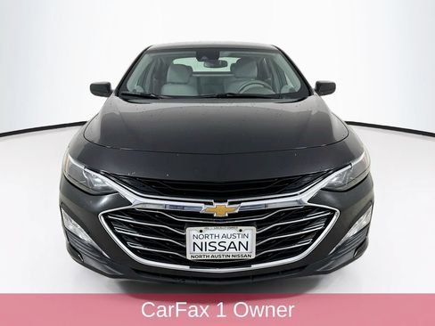 Used 2024 Chevrolet Malibu LT FWD image 2