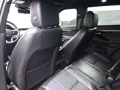 Used 2022 Land Rover Range Rover Evoque R-Dynamic SE AWD/4WD image 17