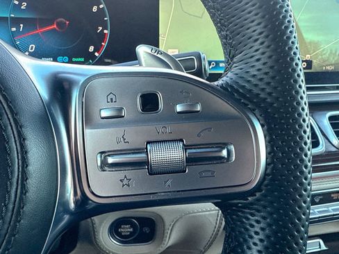 Used 2023 Mercedes-Benz GLS 63 AMG 4MATIC image 45