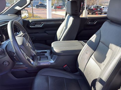 Used 2023 Chevrolet Silverado 1500 LTZ image 10