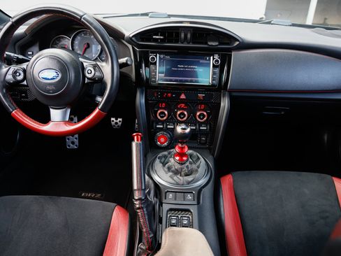 Used 2018 Subaru BRZ tS image 24