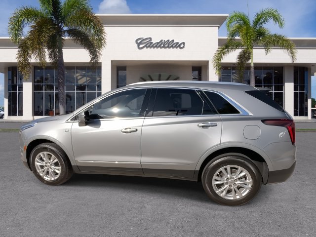Certified 2024 Cadillac XT5 Luxury FWD image 9