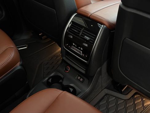 Used 2022 BMW X7 M50i image 54