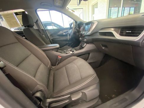 Used 2023 GMC Terrain SLE FWD image 26