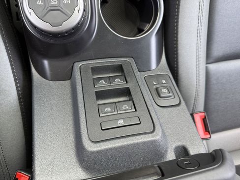 Used 2024 Ford Bronco Big Bend AWD/4WD image 18