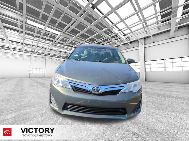 Used 2014 Toyota Camry LE FWD image 10