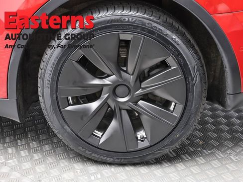 Used 2020 Tesla Model Y Long Range AWD/4WD image 8