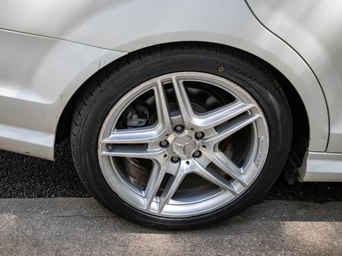 Used 2011 Mercedes-Benz C 300 Sedan image 13