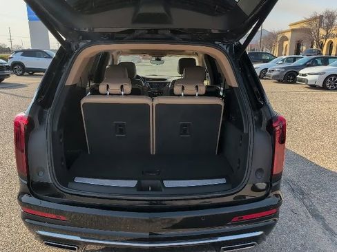 Used 2020 Cadillac XT6 Premium Luxury w/ Platinum Package image 21