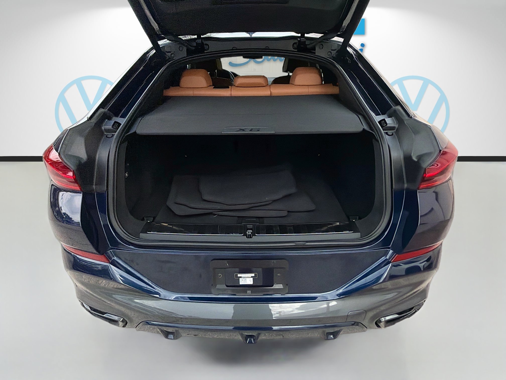 Used 2022 BMW X6 M50i w/ Executive Package AWD/4WD image 27