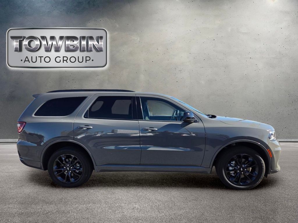 Used 2026 Dodge Durango GT w/ Blacktop Package AWD/4WD image 3