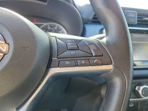 Used 2025 Nissan Versa SV FWD image 20