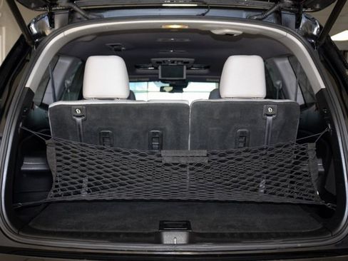 Used 2018 Honda Pilot Touring image 9