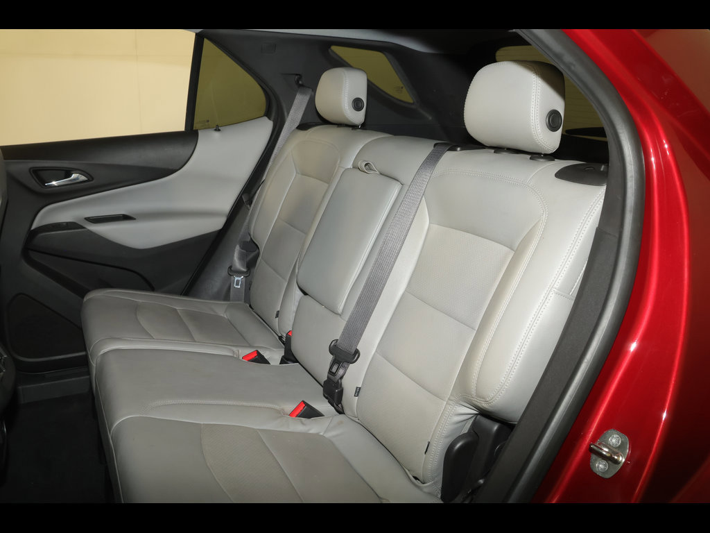 Used 2019 Chevrolet Equinox LT FWD image 17