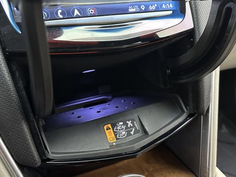 Used 2019 Cadillac XTS Luxury image 18