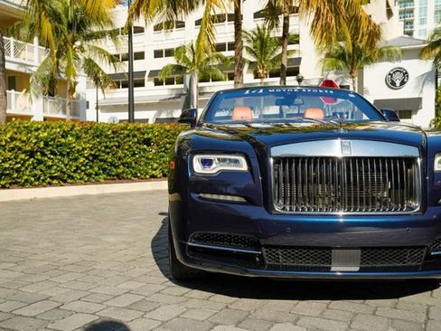 Used 2016 Rolls-Royce Dawn image 6