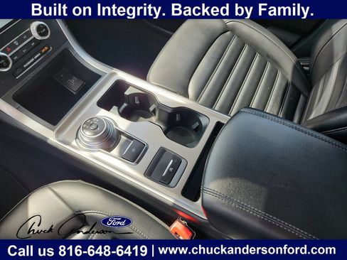 Used 2024 Ford Edge SEL AWD/4WD image 16