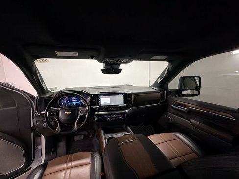 Certified 2024 Chevrolet Silverado 2500 High Country w/ High Country Premium Package AWD/4WD image 20