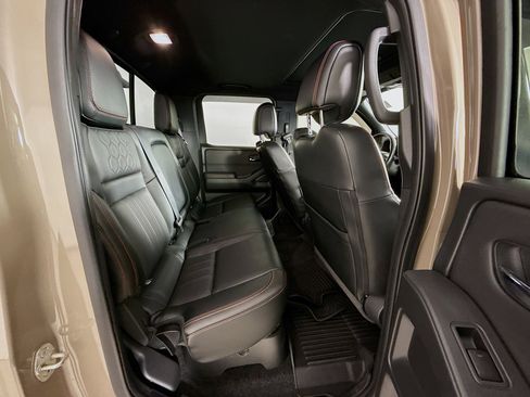 Used 2023 Nissan Frontier PRO-4X w/ Pro-4X Premium Package AWD/4WD image 35