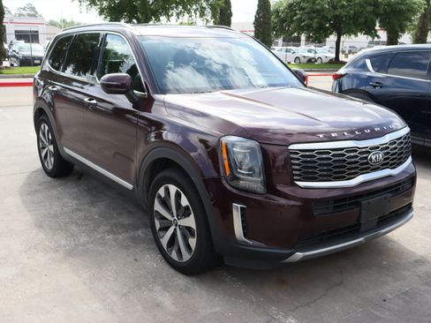 Used 2020 Kia Telluride S image 2