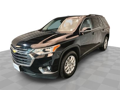 Used 2021 Chevrolet Traverse LT