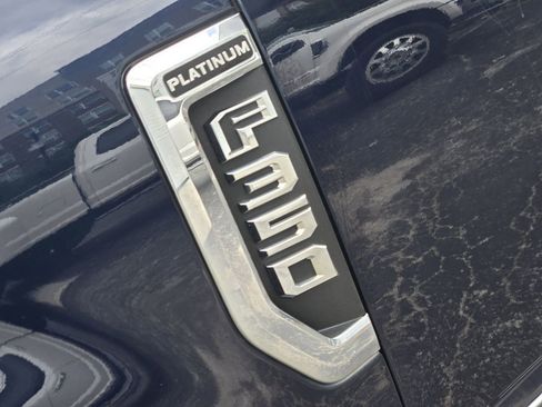 Used 2022 Ford F350 Platinum w/ Tremor Off-Road Package AWD/4WD image 12