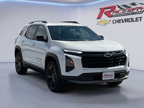 New 2026 Chevrolet Equinox LT w/ Convenience Package II FWD image 7