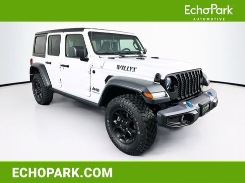 Used 2023 Jeep Wrangler Unlimited w/ Cold Weather Group AWD/4WD image 1