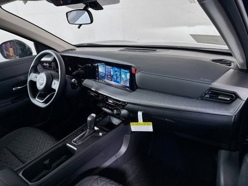 New 2026 Nissan Kicks SV w/ SV Premium Package image 30