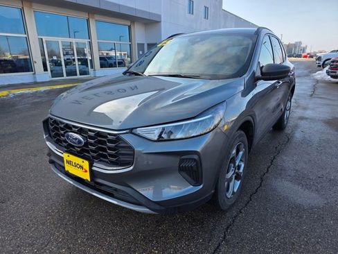 Used 2025 Ford Escape ST-Line image 2
