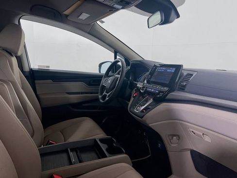Used 2022 Honda Odyssey EX image 9