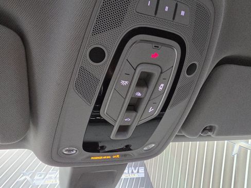 Used 2018 Audi Q7 3.0T Prestige image 25