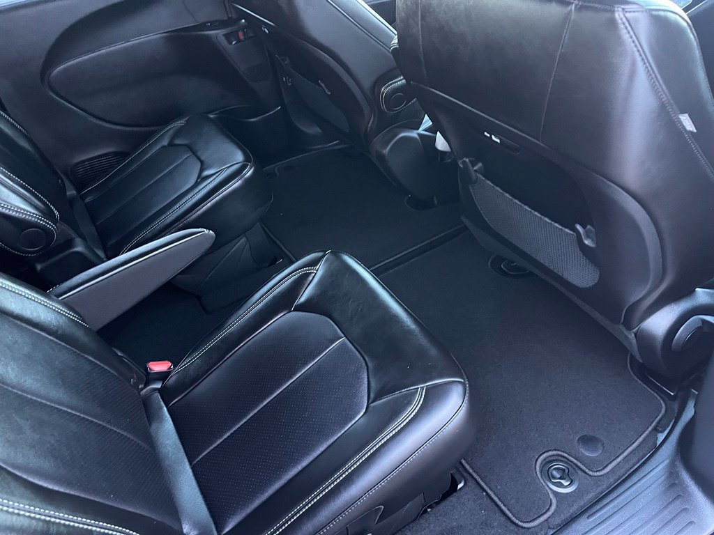 New 2027 Chrysler Pacifica Select FWD image 19