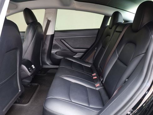 Used 2021 Tesla Model 3 Standard Range Plus RWD image 19