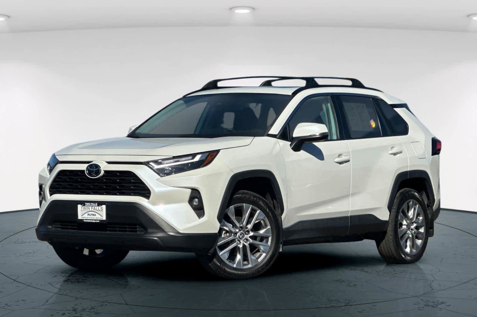 Used 2022 Toyota RAV4 XLE Premium AWD/4WD image 1
