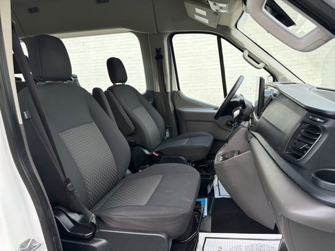 Used 2022 Ford Transit 350 XLT RWD image 12