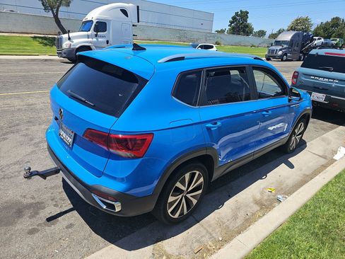 Used 2022 Volkswagen Taos SE FWD image 6