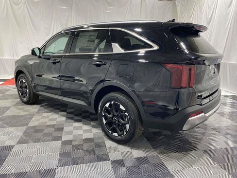 New 2026 Kia Sorento S AWD/4WD image 2