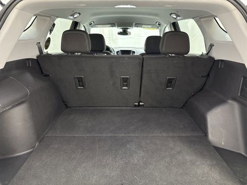 Used 2024 GMC Terrain SLE image 26